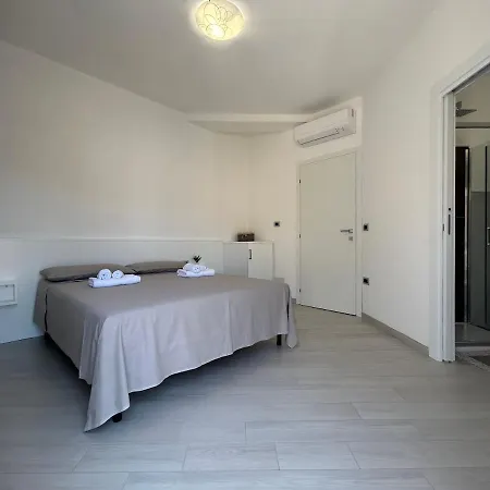 Domu Dina Affittacamere 3 *