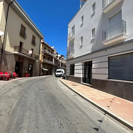 Pensión Domu Dina 3 Tertenìa